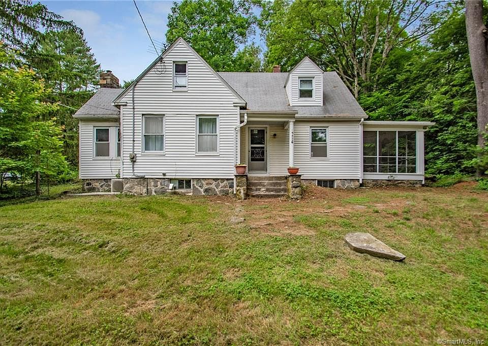 1358 Riverside Dr, North Grosvenordale, CT 06255 Zillow