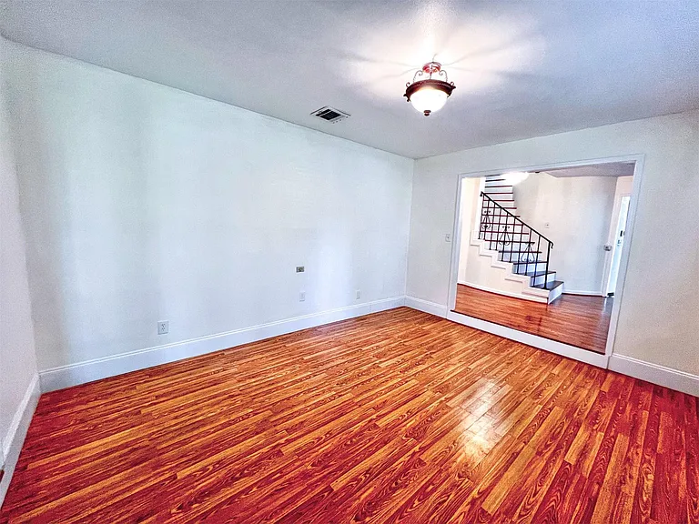 16902 Summit Oaks Ln — Photo 9