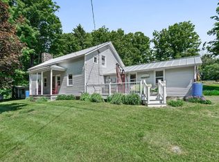 18 Farm Way, Averill Park, NY 12018