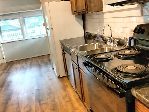 2nd image of 317 Market St