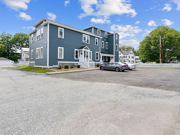 4th image of 28 Poplar St APT 9