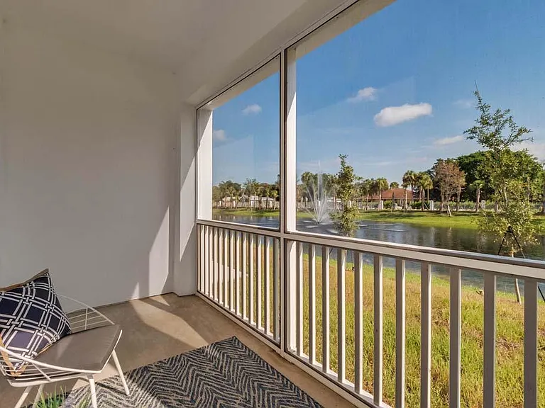 Waterline Bonita Springs — Photo 37