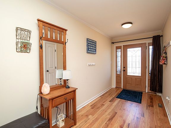 4th image of 169 Aquinas Ct