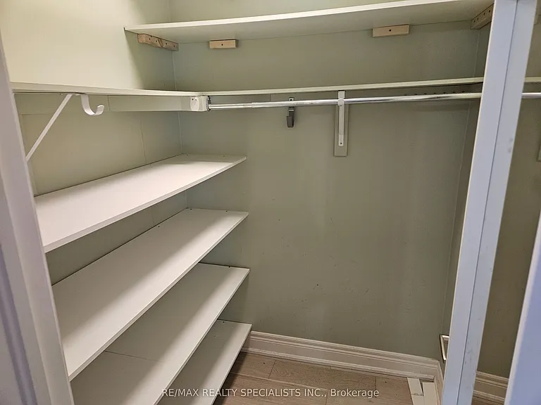 3774 Arbourview Ter #UPPER — Photo 13