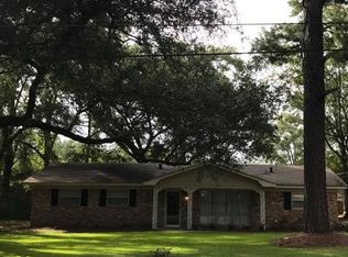 832 Joaneen Dr, Saraland, AL 36571