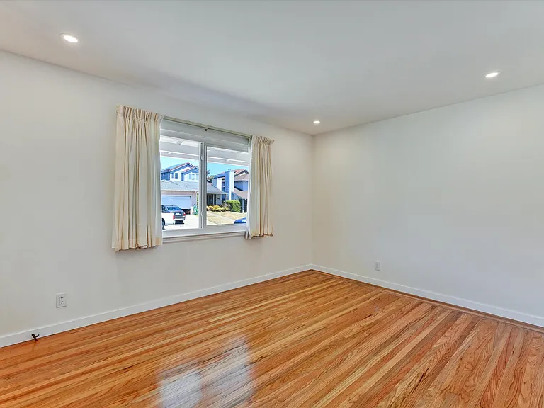 177 Romney Ave — Photo 29