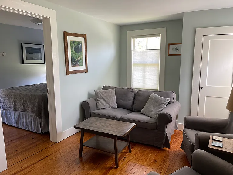 52 Lingerlong Ln — Photo 4