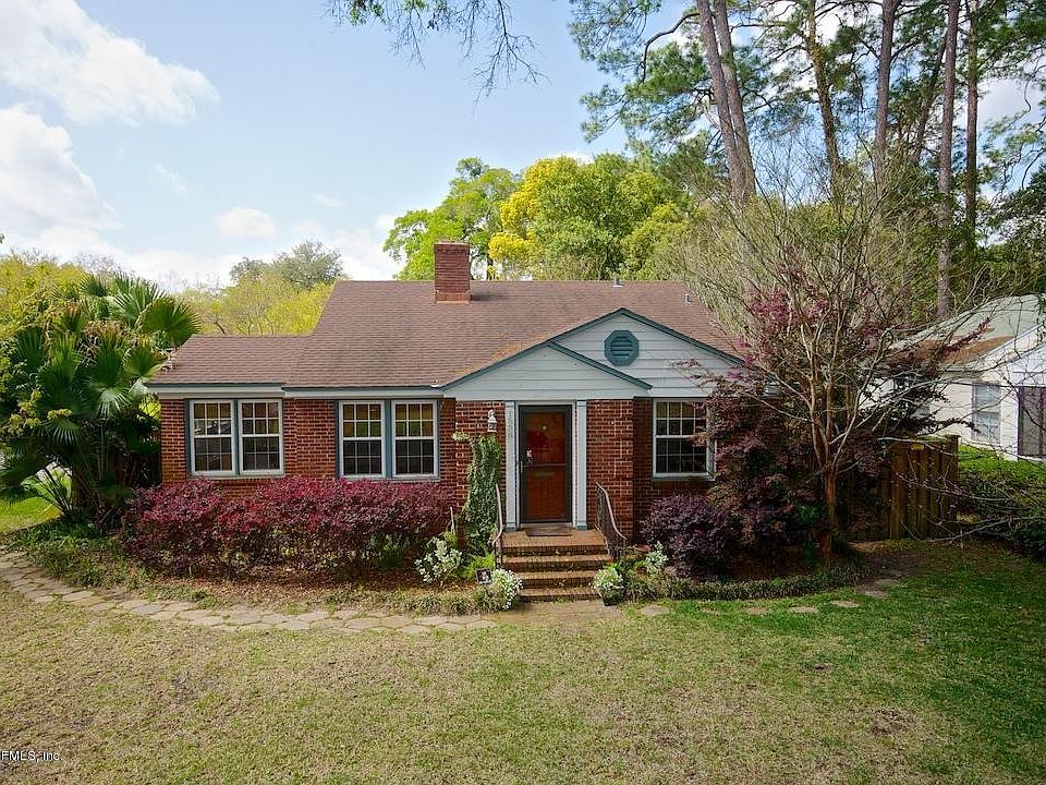 1st image of 1556 Parrish Pl