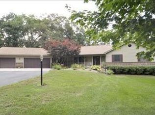 9810 Creekview Ln SE, Alto, MI 49302