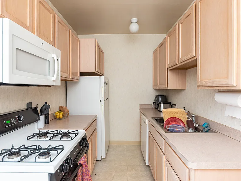 3413 N Elaine Pl #1 — Photo 9