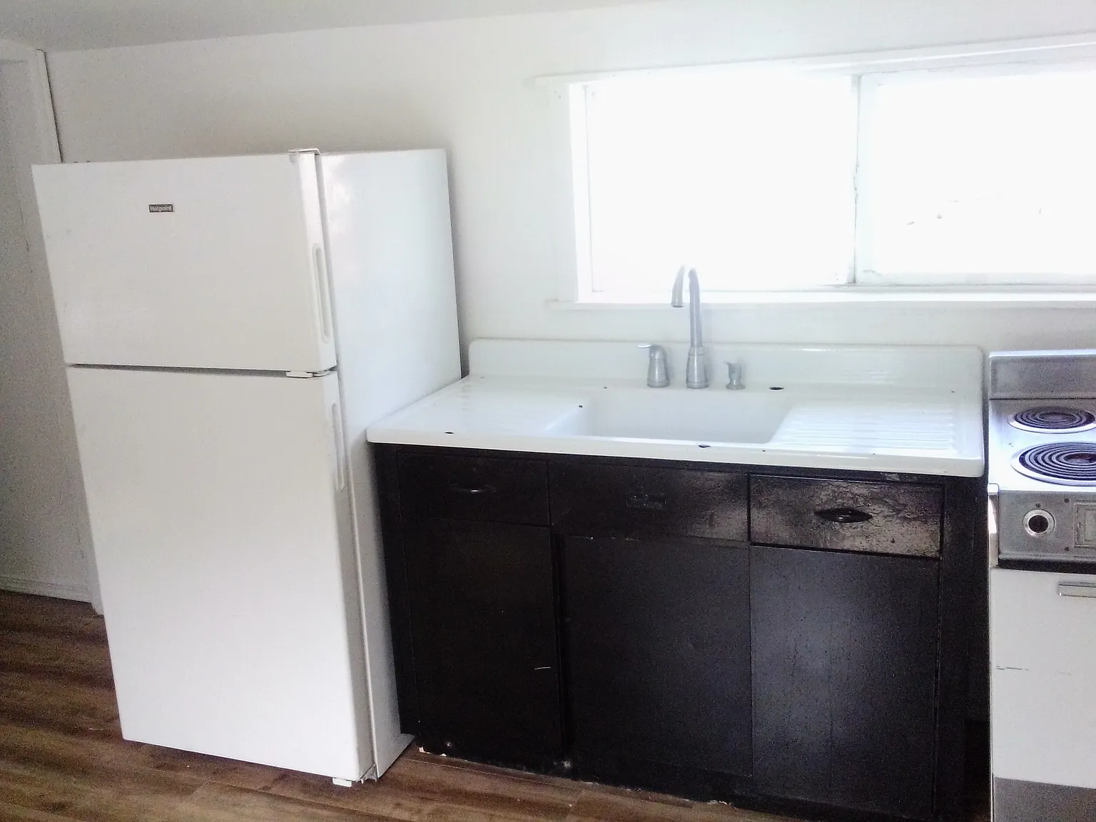 10002 28th Ave SW — Photo 3