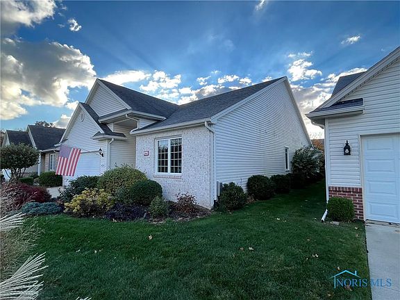 3rd image of 629 Meadowchase Ln