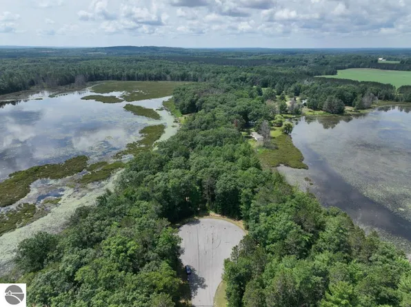 Sandhill Crane Way SE, Kalkaska, MI 49646