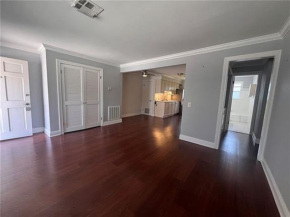 3rd image of 117 Hector Ave