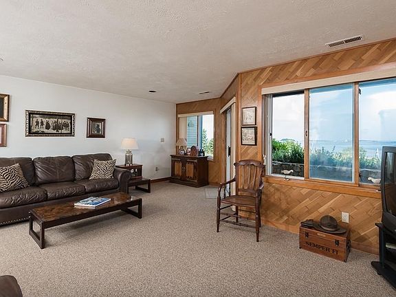 4th image of 1181 Nantasket Ave APT 2