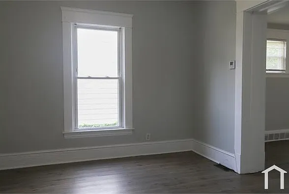 10635 Dupont Ave — Photo 5