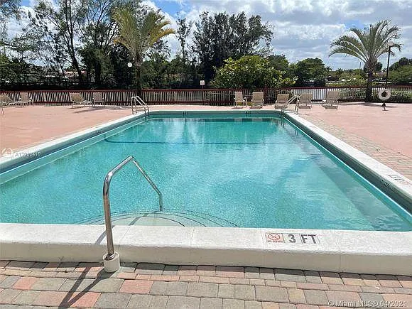 1300 NE Miami Gardens Dr — Photo 14