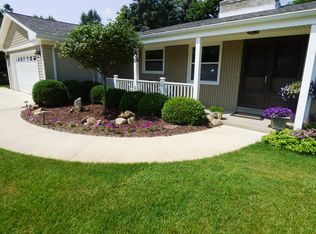 3790 Hi Villa Dr, Lake Orion, MI 48360
