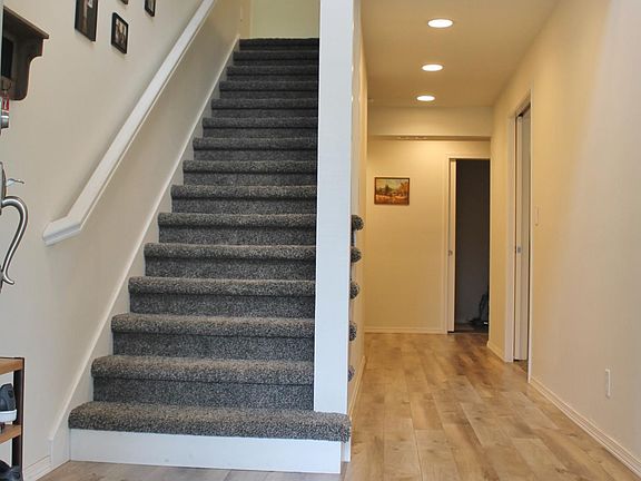 2nd image of 16122 NE 103rd St