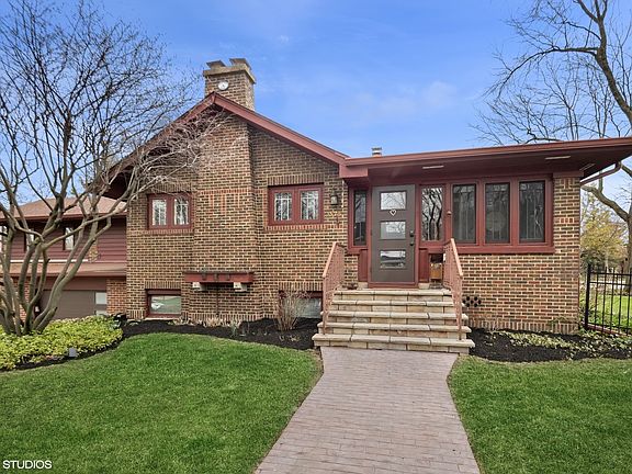 2nd image of 373 Forest Ave