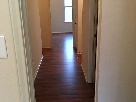 4th image of 1009 Stacias Way #1009