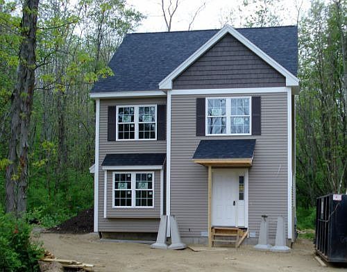 1st image of 18 Riverdale Ave