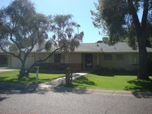 1st image of 901 W Wagon Wheel Dr