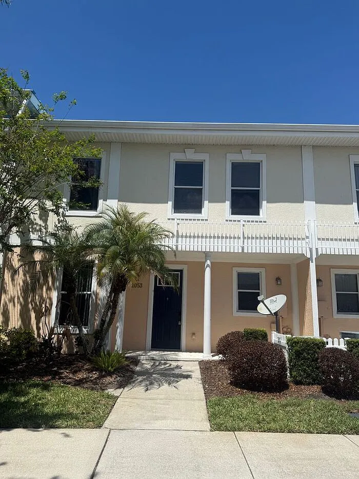 Building Photo - 2053 Green Oak Ct