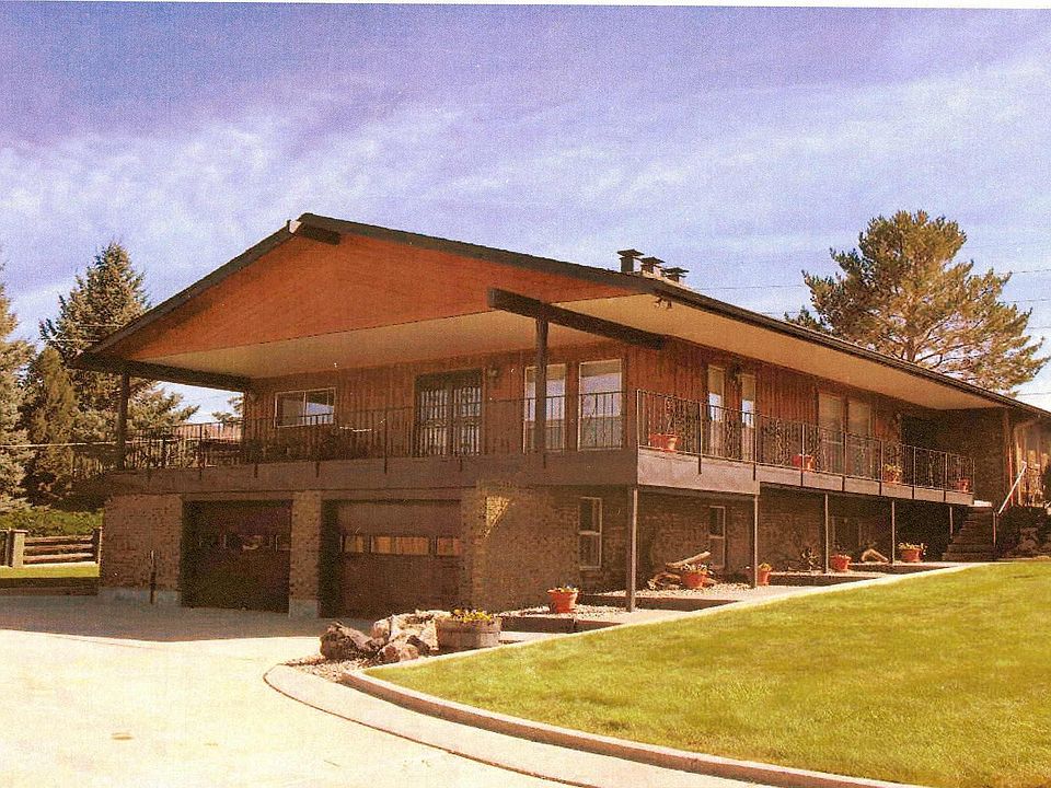2 Leval Ranch