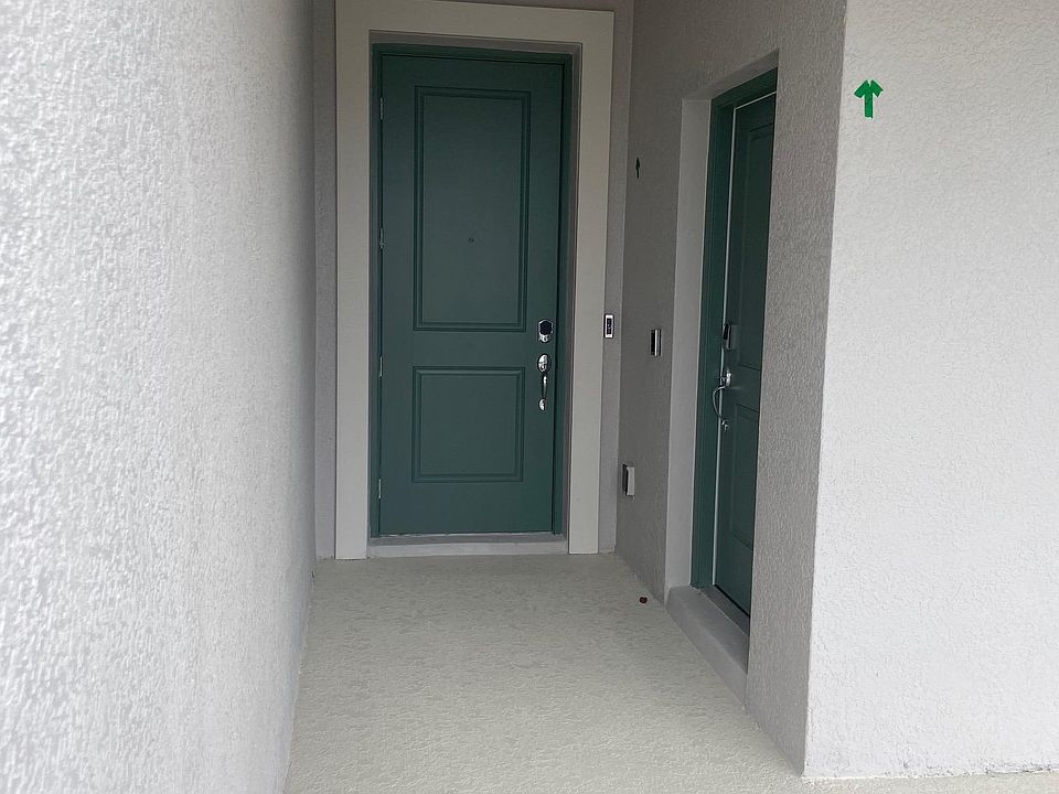 home and condo entrence