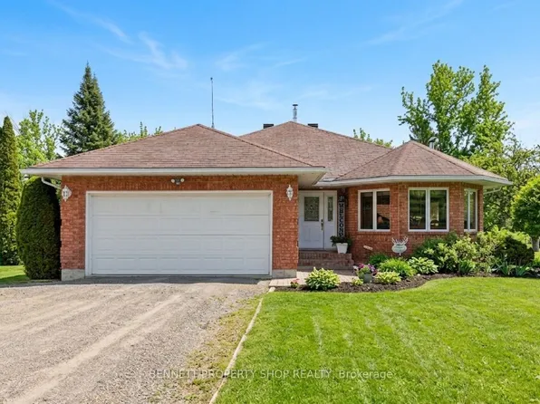 579 Kelly Jordan Rd, Montague, ON K7A 0H3