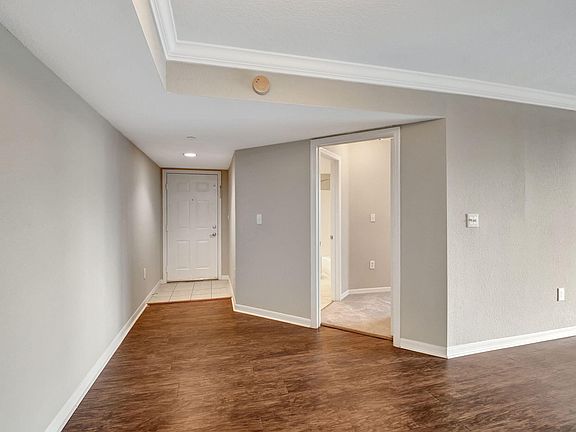 5th image of 15065 Michelangelo Boulevard #204