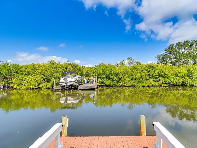 4636 Bay Crest Dr — Photo 63
