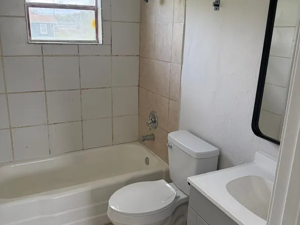 1011 Avenue G Ave #1, Fort Pierce, FL 34950