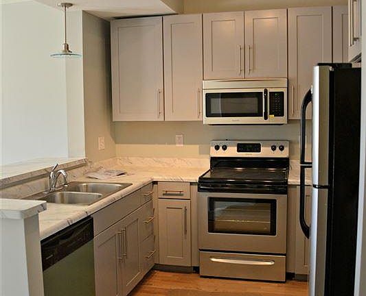 3rd image of 4422 N Cypress Ln APT 114