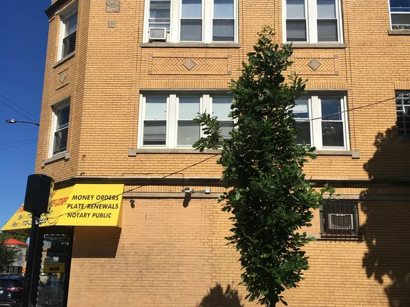 4423 W Fullerton Ave #2, Chicago, IL 60639