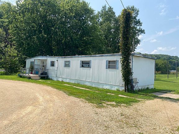 4th image of 16943-16945 Rooster Ln
