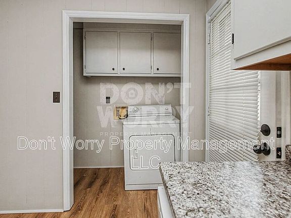 5th image of 201 Pinecrest Dr