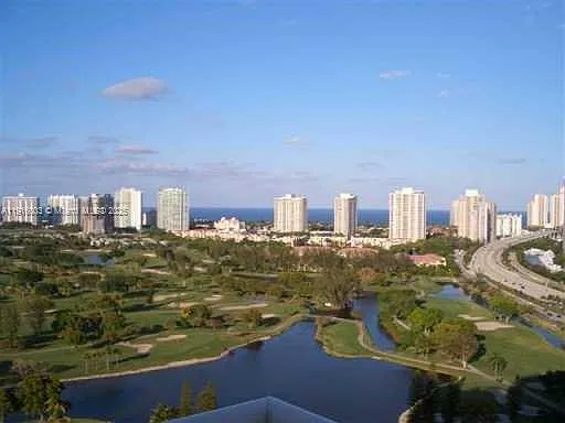 19501 W Country Club Dr #Penthouse 06 — Photo 30