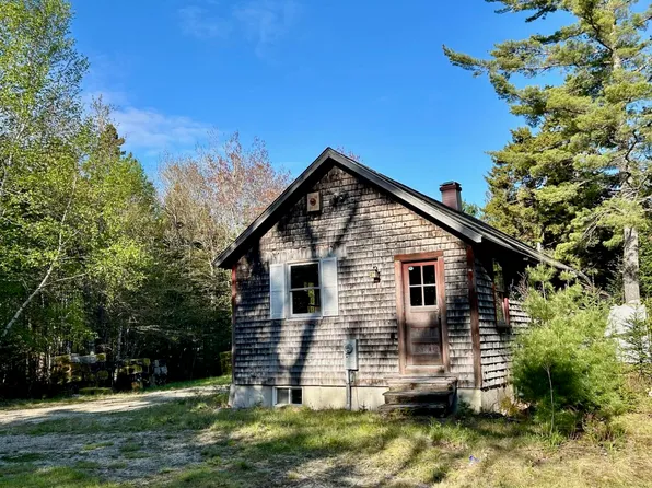 1189 Morgan Bay Road, Blue Hill, ME 04614