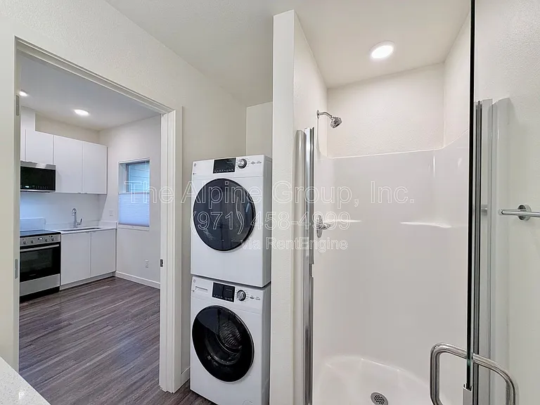 1524 NE 40th Ave #302 — Photo 11