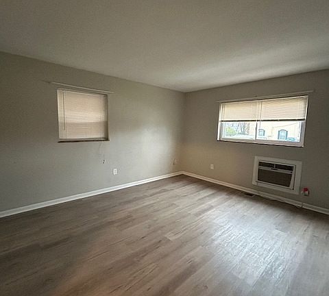 2nd image of 102 N West St #2