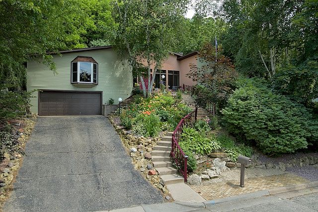 1st image of 937 Cliffwood Ln