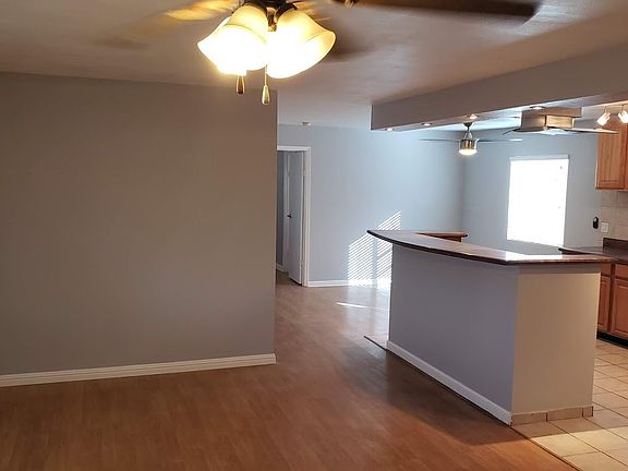 2nd image of 4811 Saguaro Way