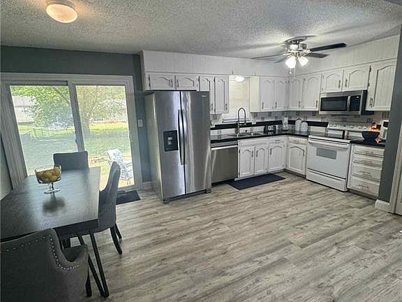 4th image of 213 SW Palo Dr