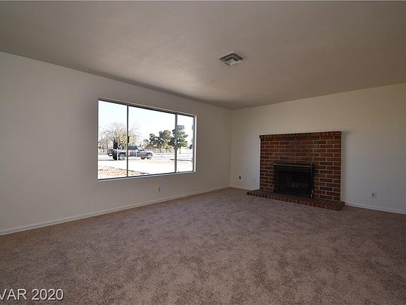 5th image of 5887 N Torrey Pines Dr