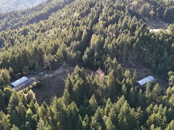 4878 Wilder Ridge Rd, Garberville, CA 95542