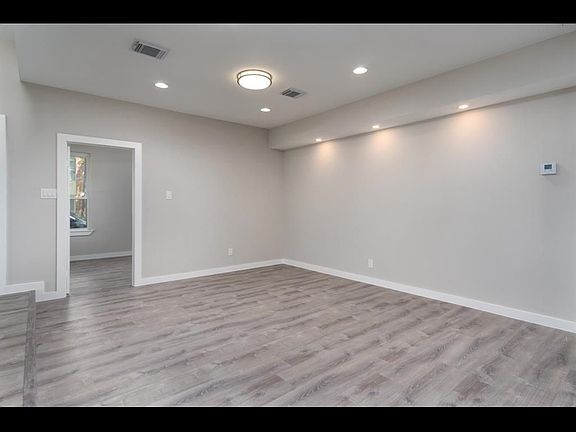 2nd image of 15115 Kimberley Ct