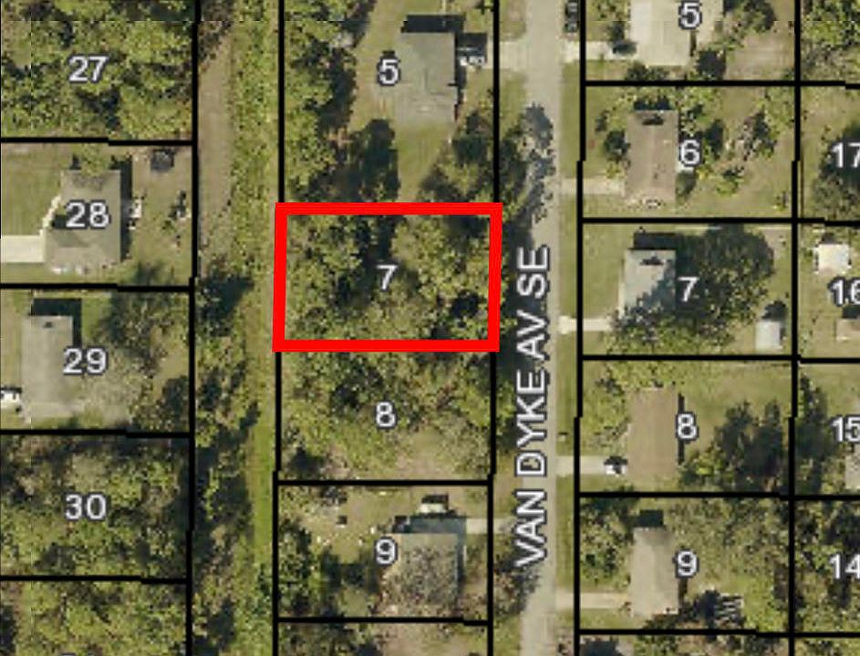 1st image of 1360 Van Dyke Ave SE