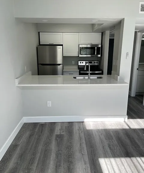 Spring Lake Apartments — Photo 102
